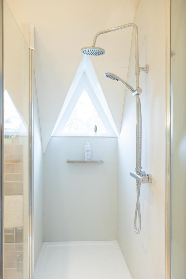 Spacious 3Br Victorian Cheltenham Loft Flat In Cotswolds - Free Parking Apartment Luaran gambar